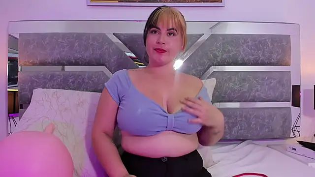 Katey Curvy01  online show from February 9, 12:07 pm