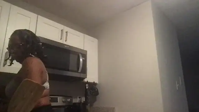 bisexualbeauty50 online show from March 11, 10:56 pm