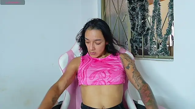 Fit valkiria online show from June 12, 2:03 pm
