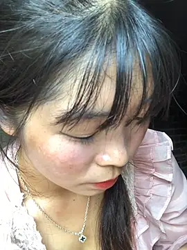 cuty lusy online show from June 19, 9:24 am