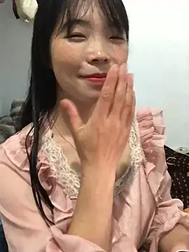 cuty lusy online show from August 3, 12:44 pm