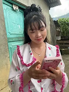 cuty lusy online show from July 13, 12:44 am