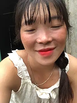 cuty lusy online show from June 18, 7:32 am