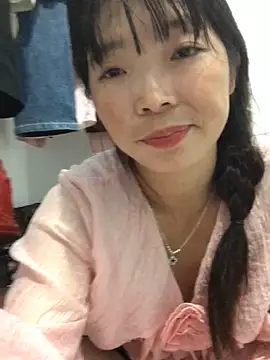 cuty lusy online show from June 22, 3:25 am