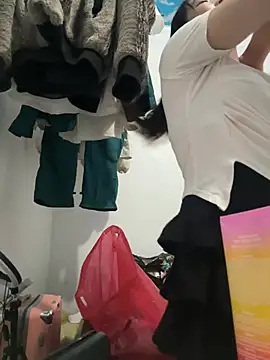 cuty lusy online show from August 1, 1:29 am