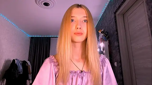 TaliCaan online show from February 15, 12:04 pm