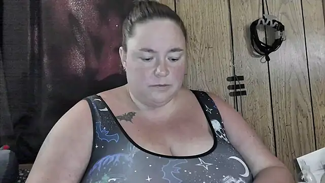 ladylynn13 online show from July 21, 8:20 pm