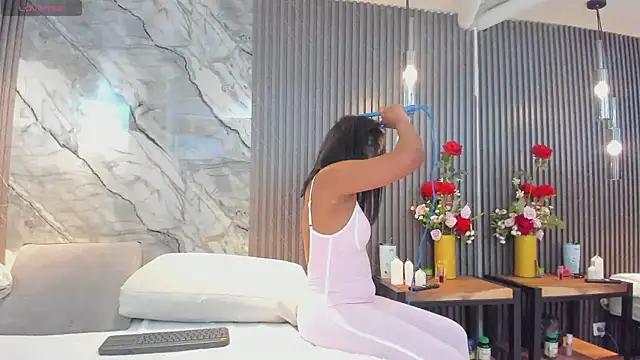 eva lain online show from March 17, 12:20 pm