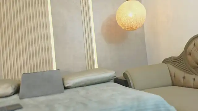 eva lain online show from June 2, 12:17 pm
