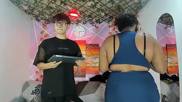 Lizeth hot2002 online show from February 16, 1:49 am