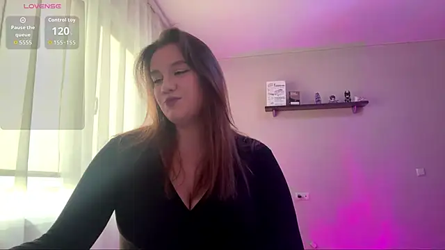 GuillerminaHotze online show from March 9, 5:10 am