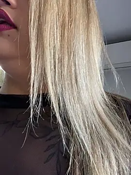 kahreal online show from August 2, 1:03 pm