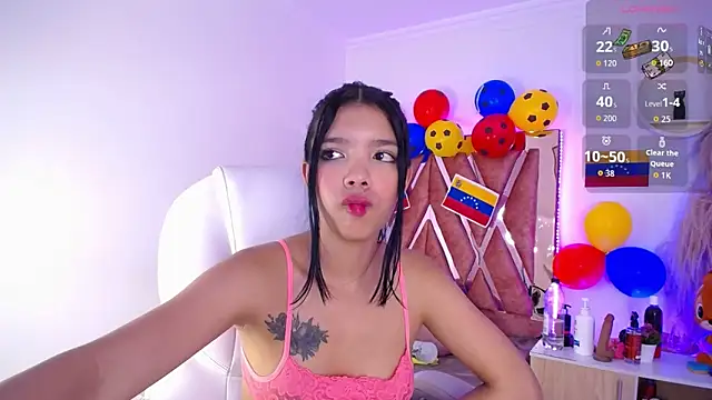 Taylor scottt online show from June 18, 9:14 am