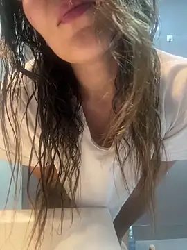 justinahallo online show from February 21, 5:30 am