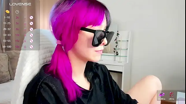 EmilyTrase online show from June 22, 1:32 am