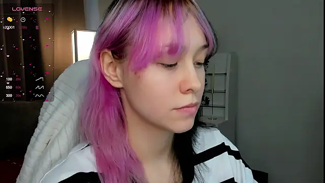 EmilyTrase online show from July 16, 1:32 am