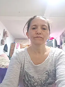 Alexamontiel  online show from February 27, 1:55 pm