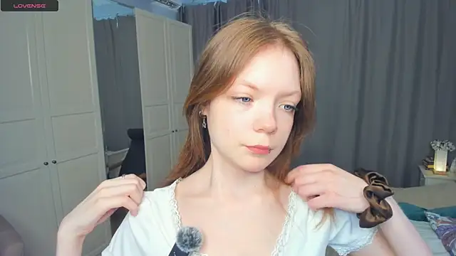 LavenderMitten online show from June 11, 5:59 am