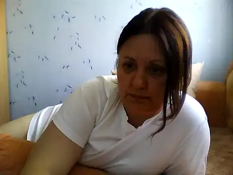 LockyCharm111 online show from June 25, 7:24 am