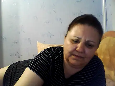 LockyCharm111 online show from July 1, 7:57 pm