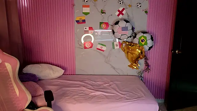 Sophie19   online show from July 9, 12:51 pm