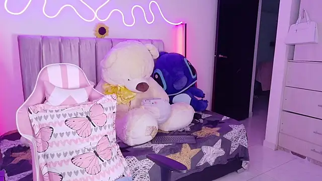 alessia dolce online show from July 25, 2:18 am