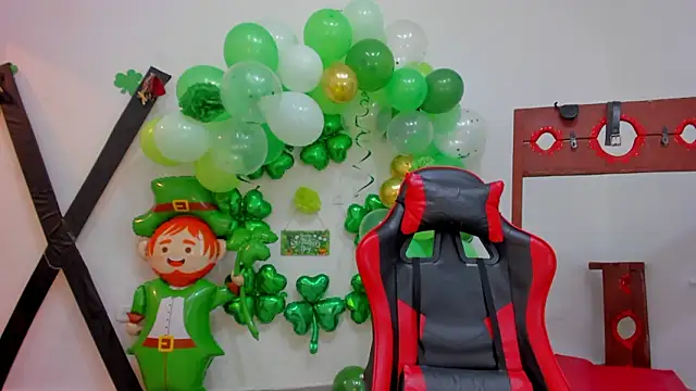 Ruby RedMoon2 online show from March 18, 8:58 pm