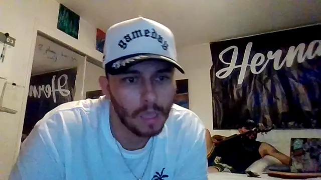 Tallhungandcloudy online show from March 22, 6:41 am