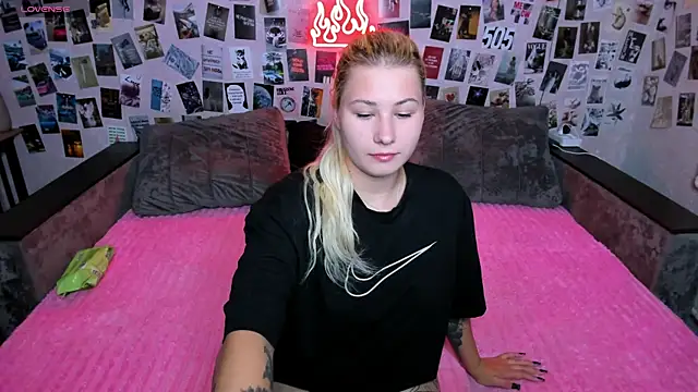 x Ulya1cutex online show from July 31, 6:42 pm