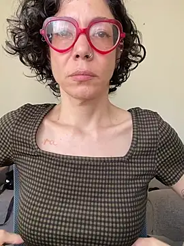 JeanneDuval8888 online show from May 1, 10:46 pm