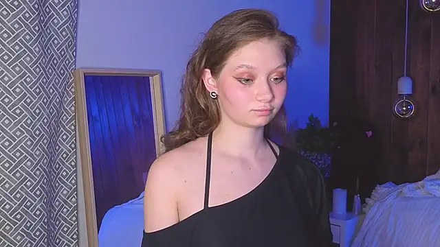 HolliBillig online show from March 12, 7:16 pm