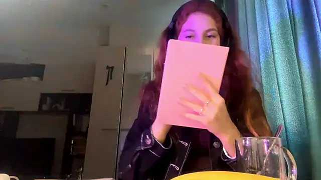 AliceCarrol online show from March 12, 2:09 pm