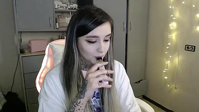 Rin Tozier online show from March 18, 1:32 am