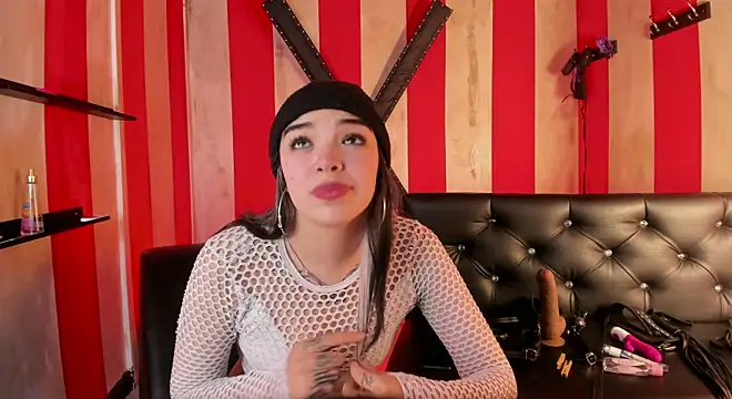 Meivis     online show from March 10, 7:18 pm