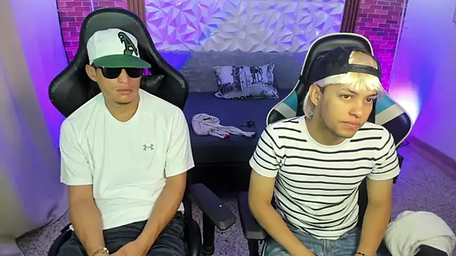 Top and bottom online show from February 11, 1:12 pm