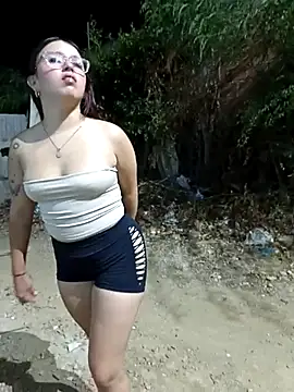 Royal street 1 online show from March 14, 3:40 am