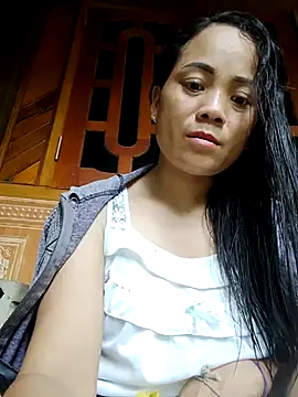 molly-xx online show from June 22, 3:47 am