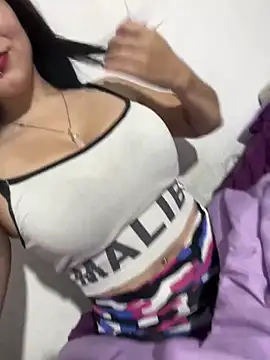 Lexablutits online show from April 9, 6:46 pm