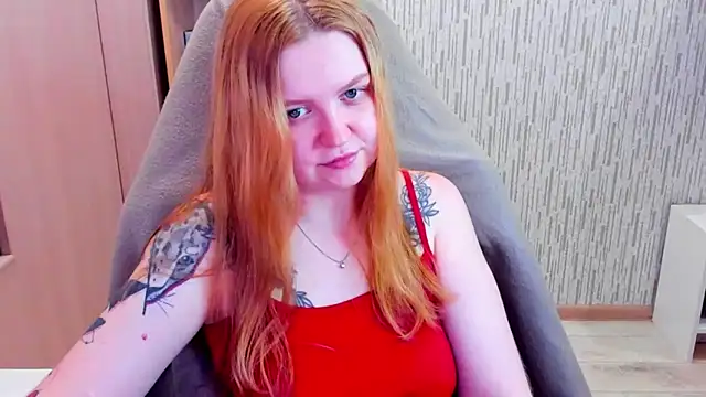 AnitaXVine online show from May 5, 7:39 pm