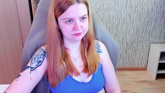 AnitaXVine online show from May 8, 7:49 pm