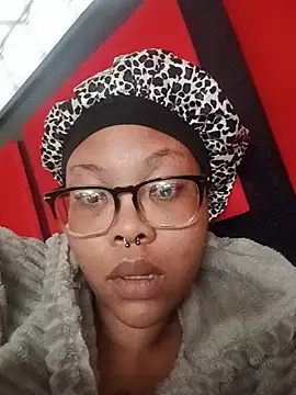 ShantelBootyBoobs online show from July 21, 7:09 am