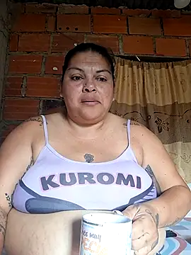 Juli Powl online show from July 31, 1:12 pm