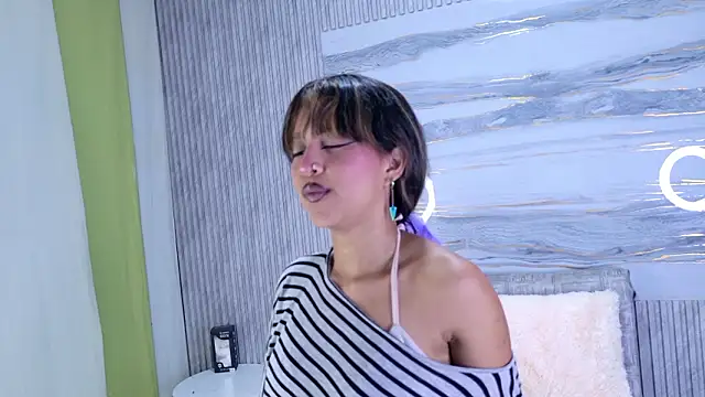 Abby18  online show from March 18, 3:55 am