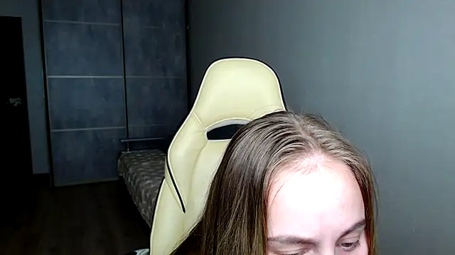 christimontero online show from March 11, 5:15 pm