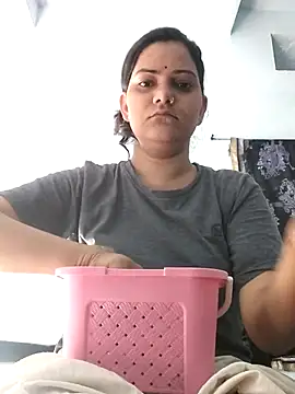 Anushka Singh0 online show from April 29, 11:35 am