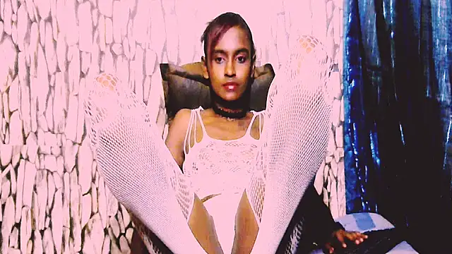 SassyXindian online show from July 17, 1:48 pm