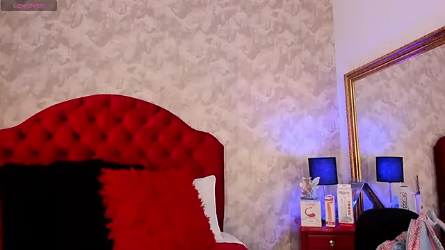 Isabell  26 online show from May 7, 6:11 pm