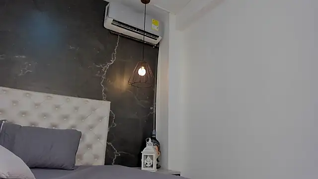 Samantha Dupre online show from March 8, 2:04 am