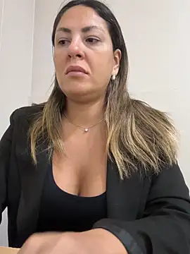 leona-david online show from April 29, 12:19 pm