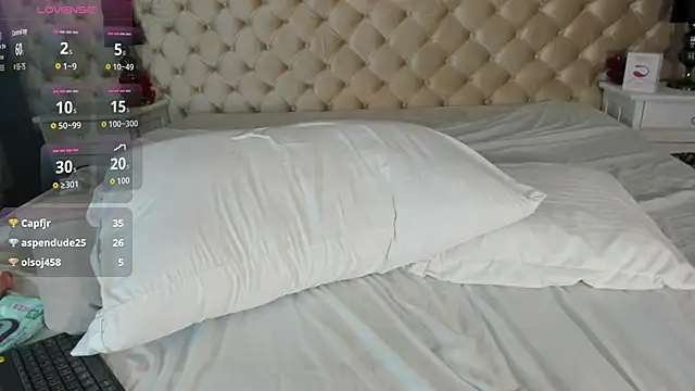 ScarletVegaa online show from March 9, 8:34 pm